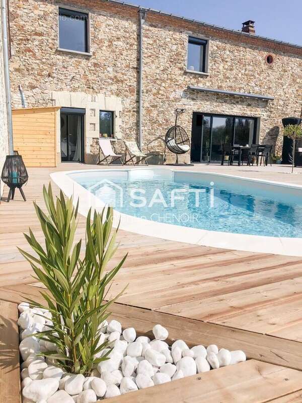 Maison 155 m² à Bouguenais  - photo 3