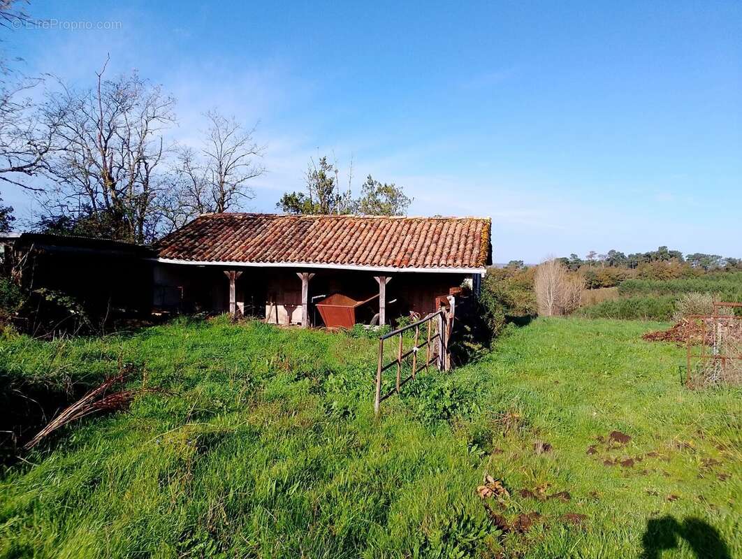 Maison à BAIGNES-SAINTE-RADEGONDE