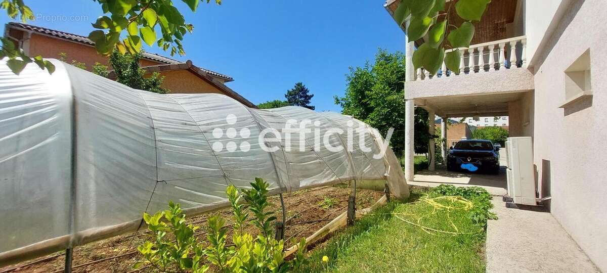 Maison 148 m² à Saint-Rambert-D'albon  - photo 13