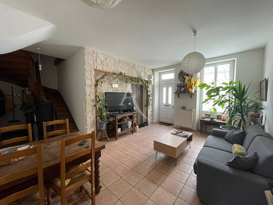 Maison à FONTENAY-LE-COMTE