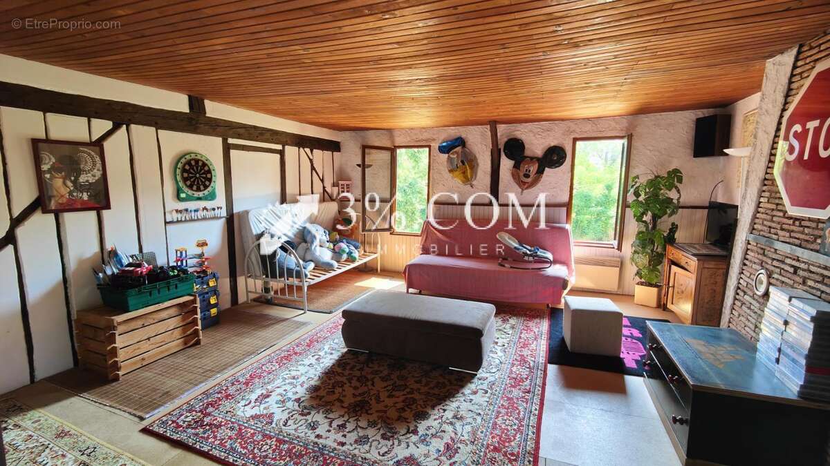 Maison à LUXEY