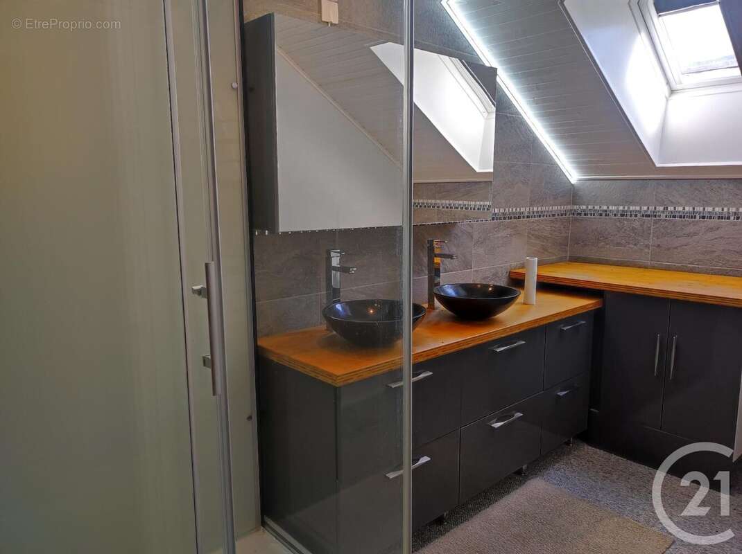 Maison à DAMPIERRE-SOUS-BOUHY