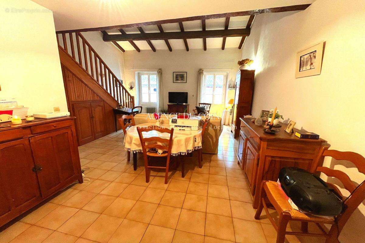 Appartement à TRANS-EN-PROVENCE