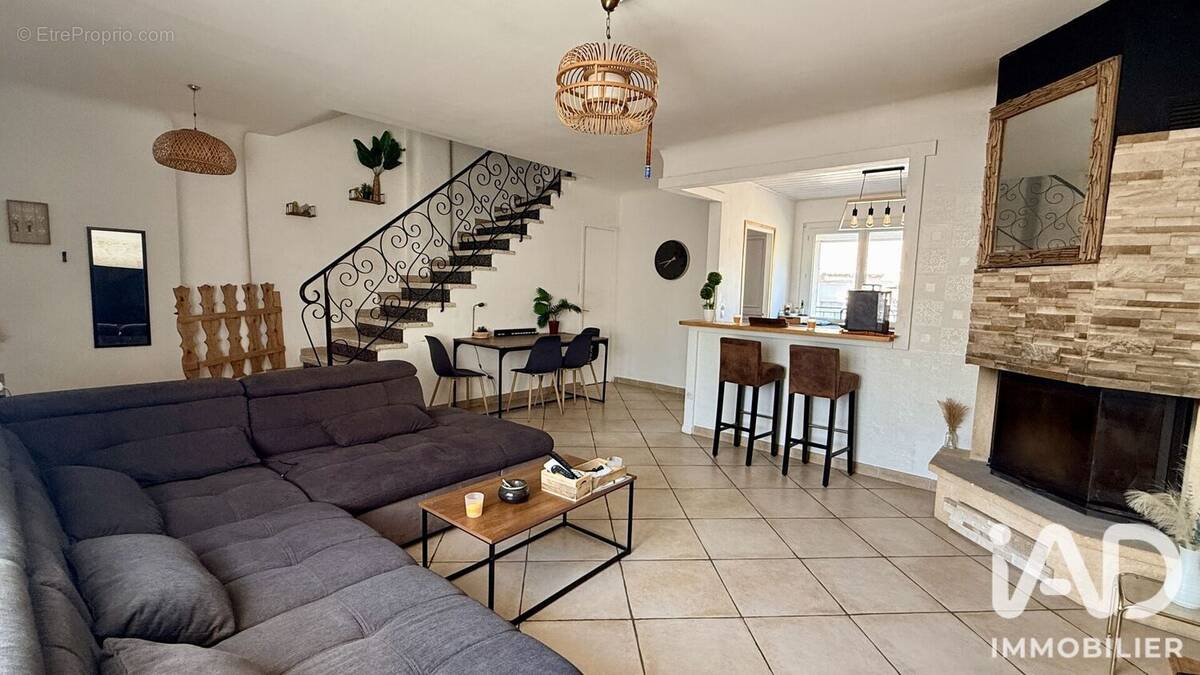 Photo 1 - Maison à LEZIGNAN-LA-CEBE