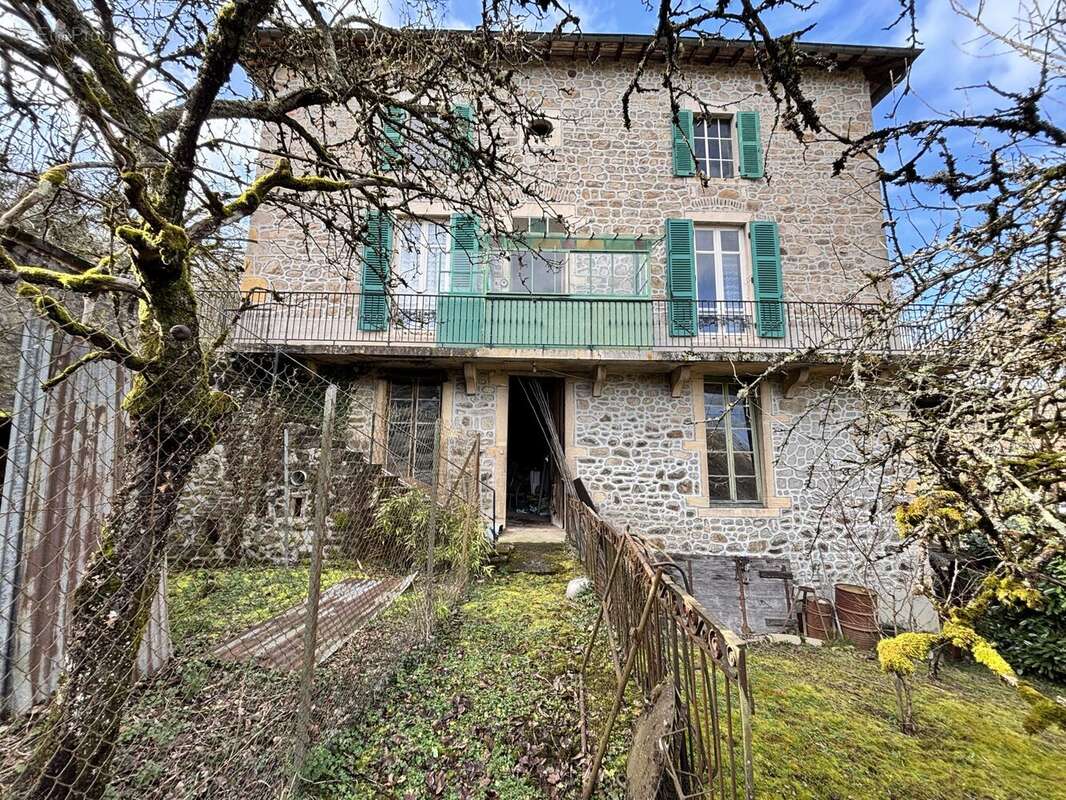 Maison à BEAUJEU