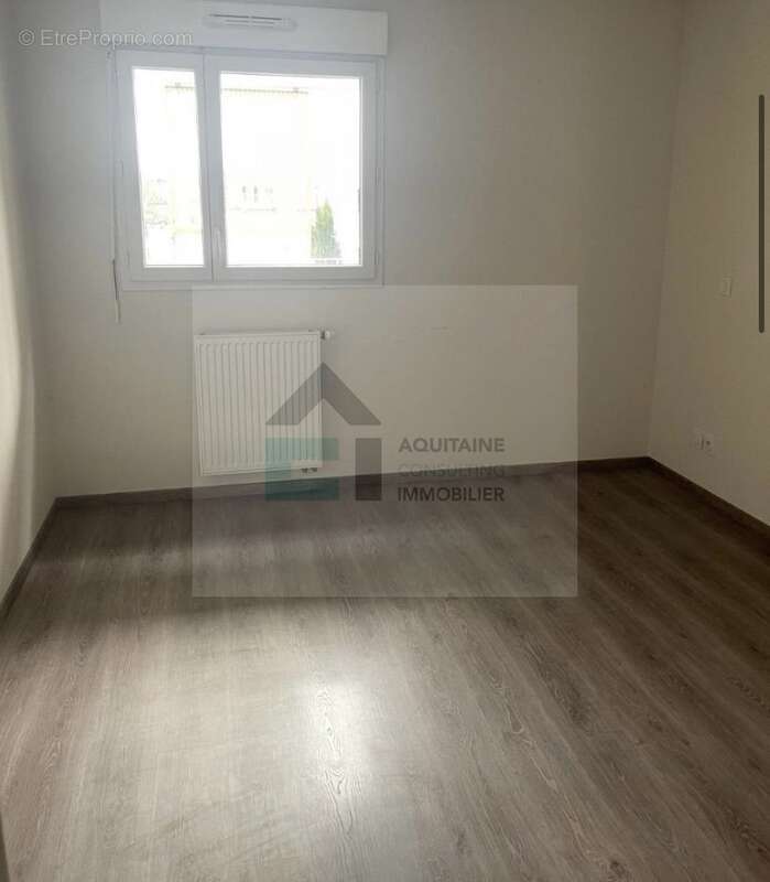 Appartement à VILLENAVE-D&#039;ORNON