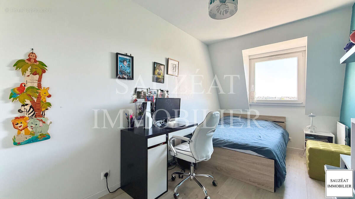 Appartement à LE PLESSIS-ROBINSON