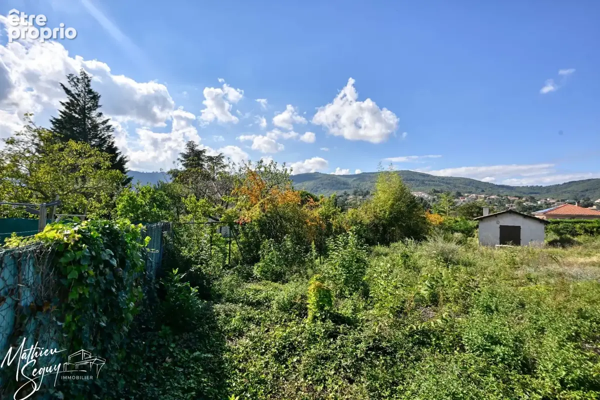 Un terrain verdoyant pour accueillir votre future maison - photo 11
