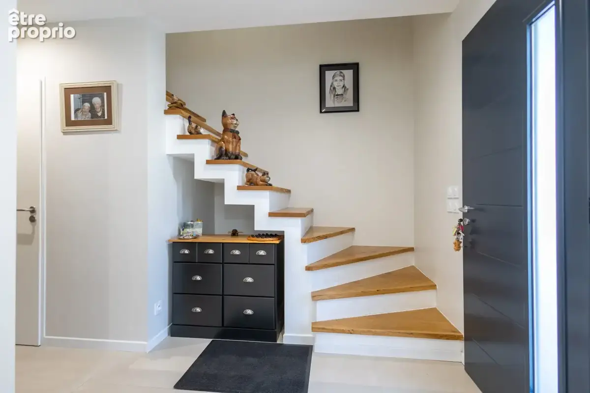 Maison 115 m² à Saint-Denis-De-L'hotel  - photo 3