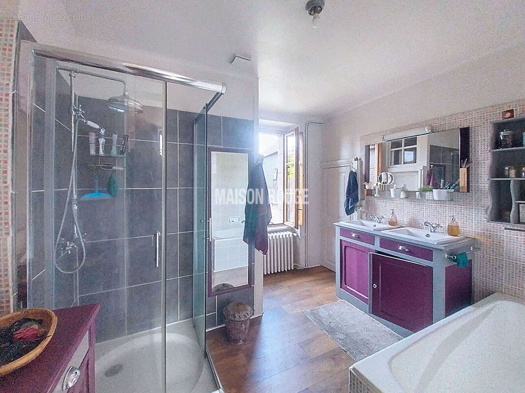 Rare sur le marché proprieté lanvollon  12 pièces + 1 gite t3 - photo 12