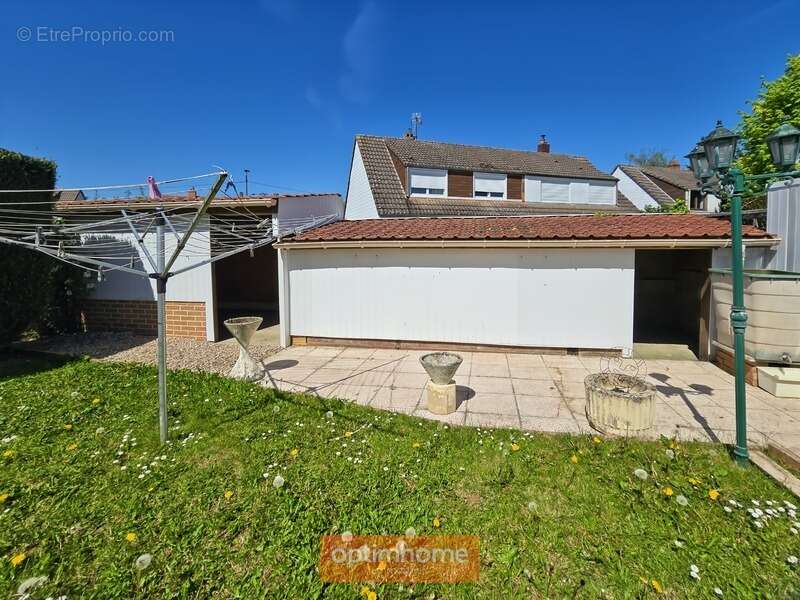 Maison 98 m² 3 chambres veranda cave complete grand garage - photo 25