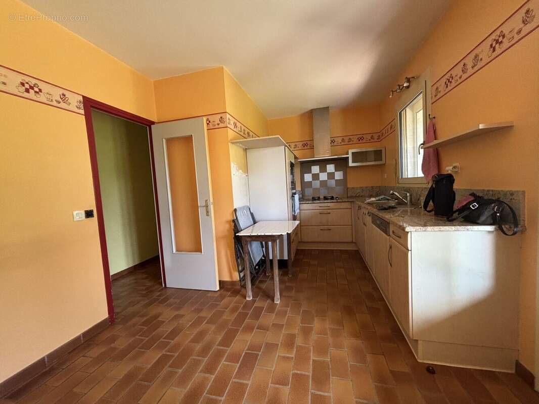 Maison 140 m² à Saint-Donat-Sur-L'herbasse  - photo 5