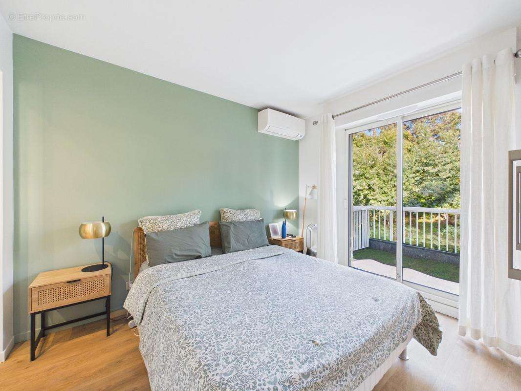Appartement à MANDELIEU-LA-NAPOULE