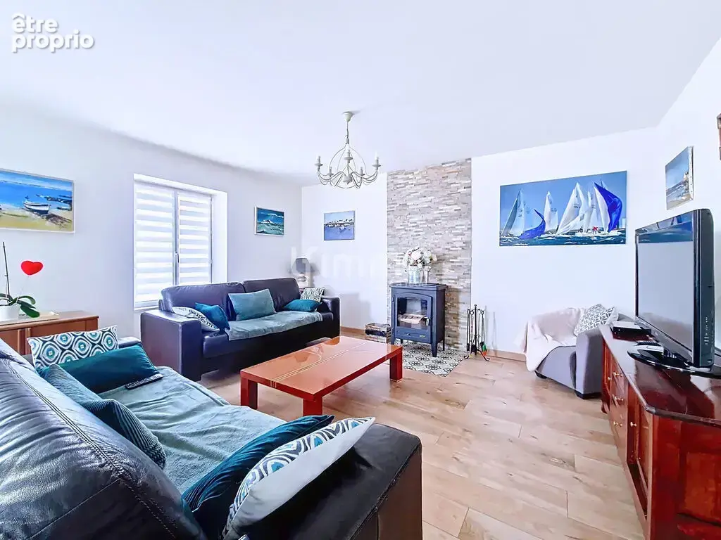 Maison, 6 pièces de 145 m² à Ploéven 29550 - photo 10