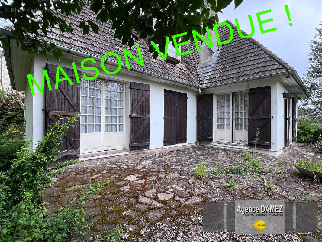 Maison à SAINTE-MESME