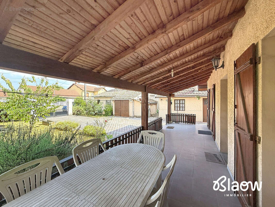 Maison 95 m² à Meyzieu  - photo 3