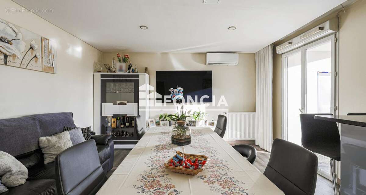 Appartement à SAINT-MARTIN-D&#039;HERES