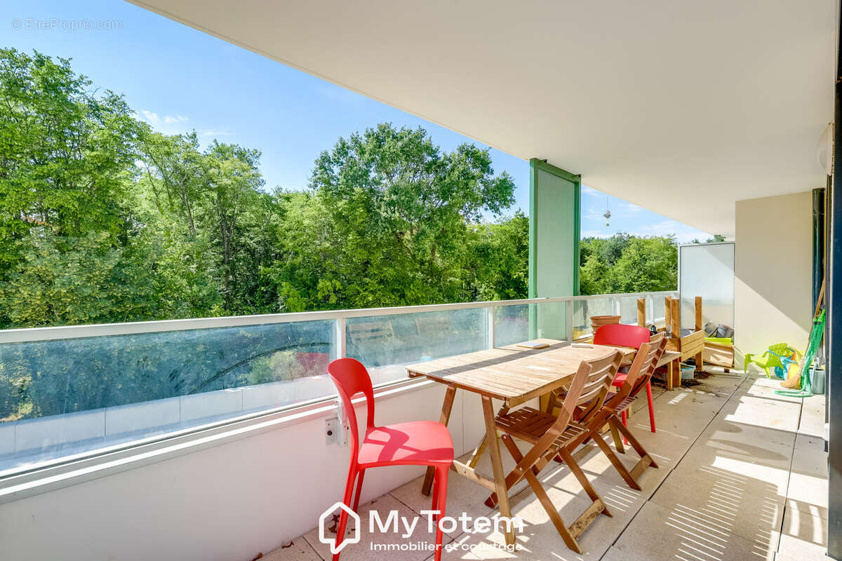 Face à la forêt domaniale de Saint-Germain-en-Laye   Élégant appartement familial de 80 m2 avec terrasse - photo 7