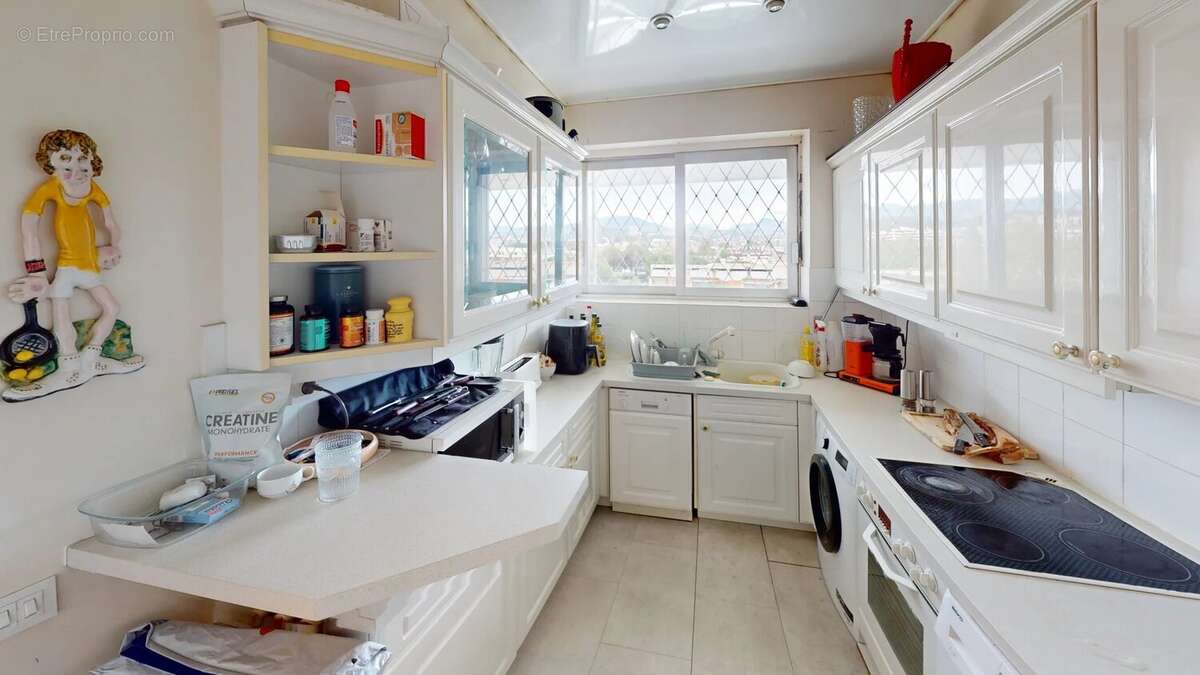 Appartement à VILLENEUVE-LOUBET