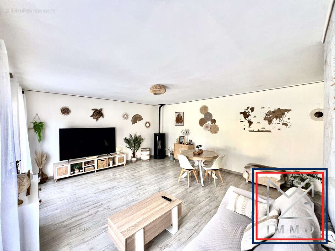 Maison à SIX-FOURS-LES-PLAGES