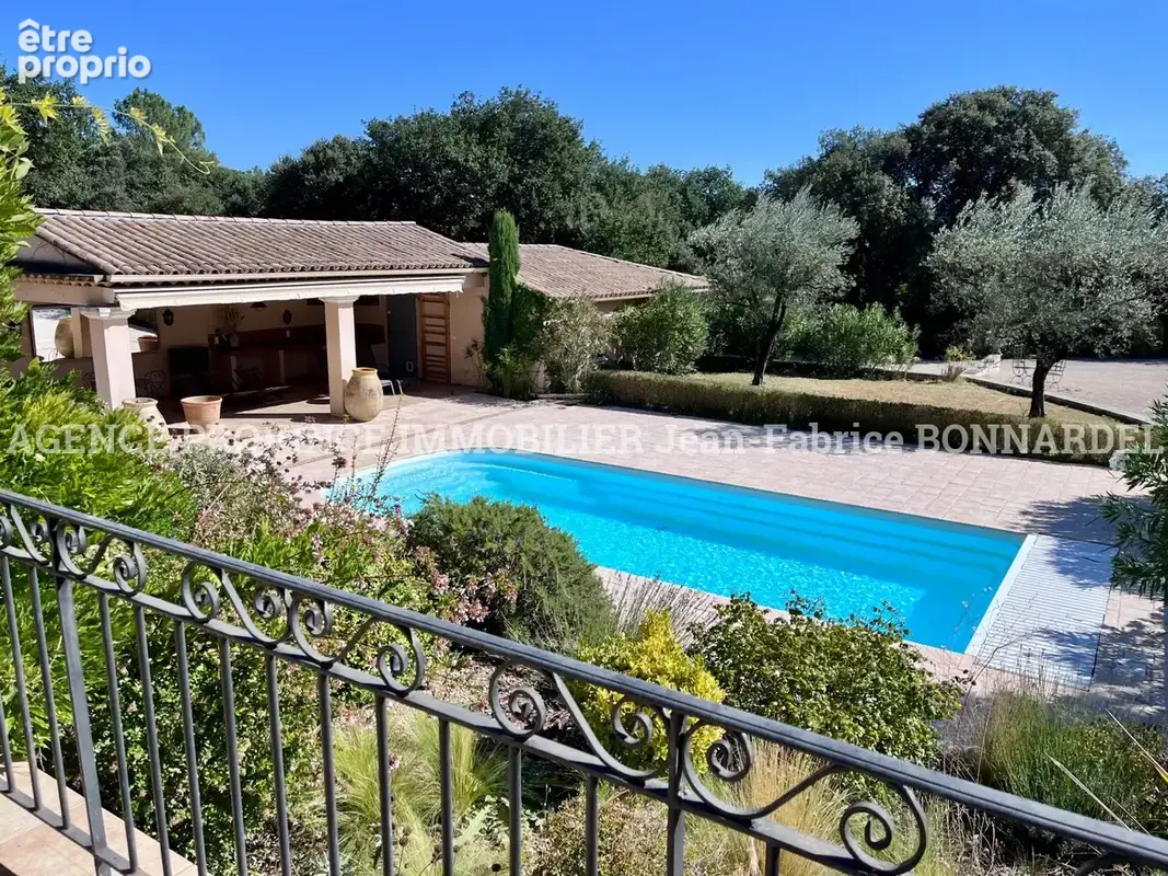 Maison 9 pièces 175 m² à vendre à Suze-La-Rousse (26790) - photo 3