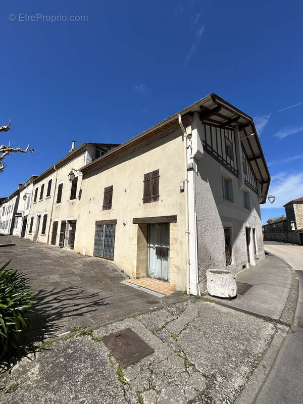 Maison à SAINT-SEVER