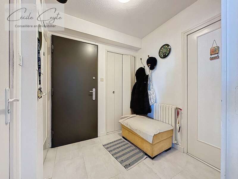 Appartement à LA TRONCHE