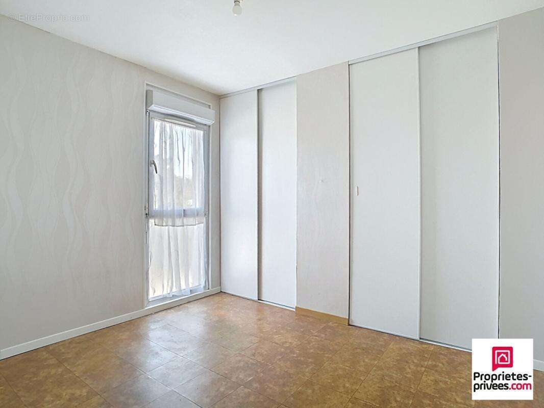 Appartement à GRAND-CHARMONT