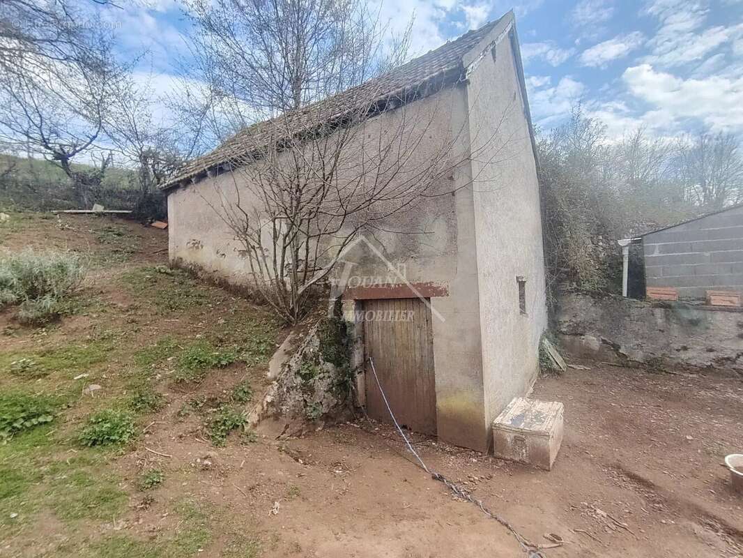 Maison à LIERNOLLES