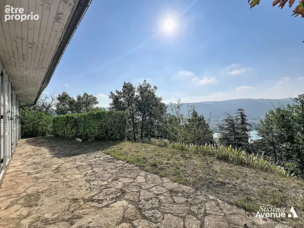 Maison avec vue panoramique Saint-Cyr-Sur-Le-Rhône de 165m² utiles. - photo 14