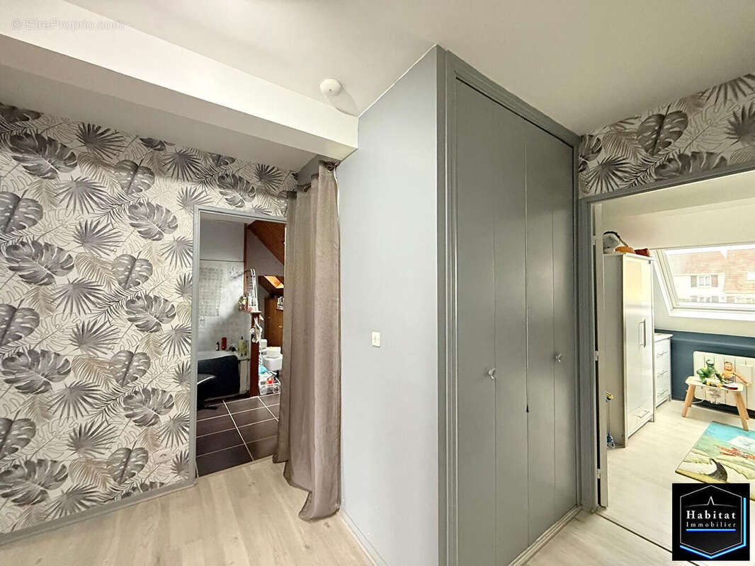 Maison à LE PLESSIS-BELLEVILLE