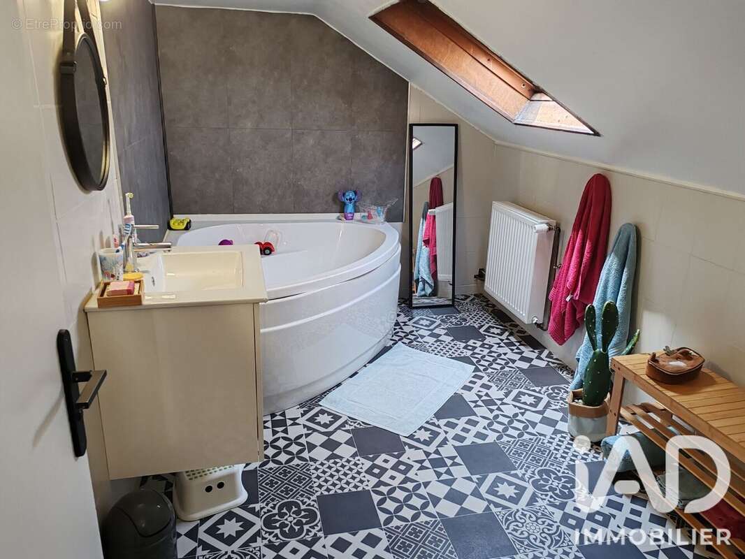 Maison 110 m² à Betheny  - photo 7