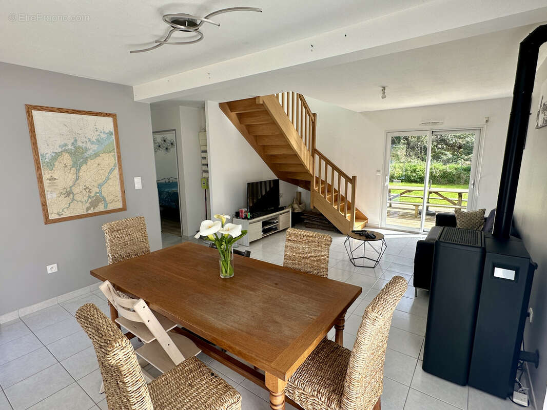 Maison à PLOUGRESCANT