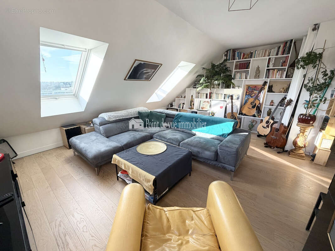 Appartement à CHILLY-MAZARIN