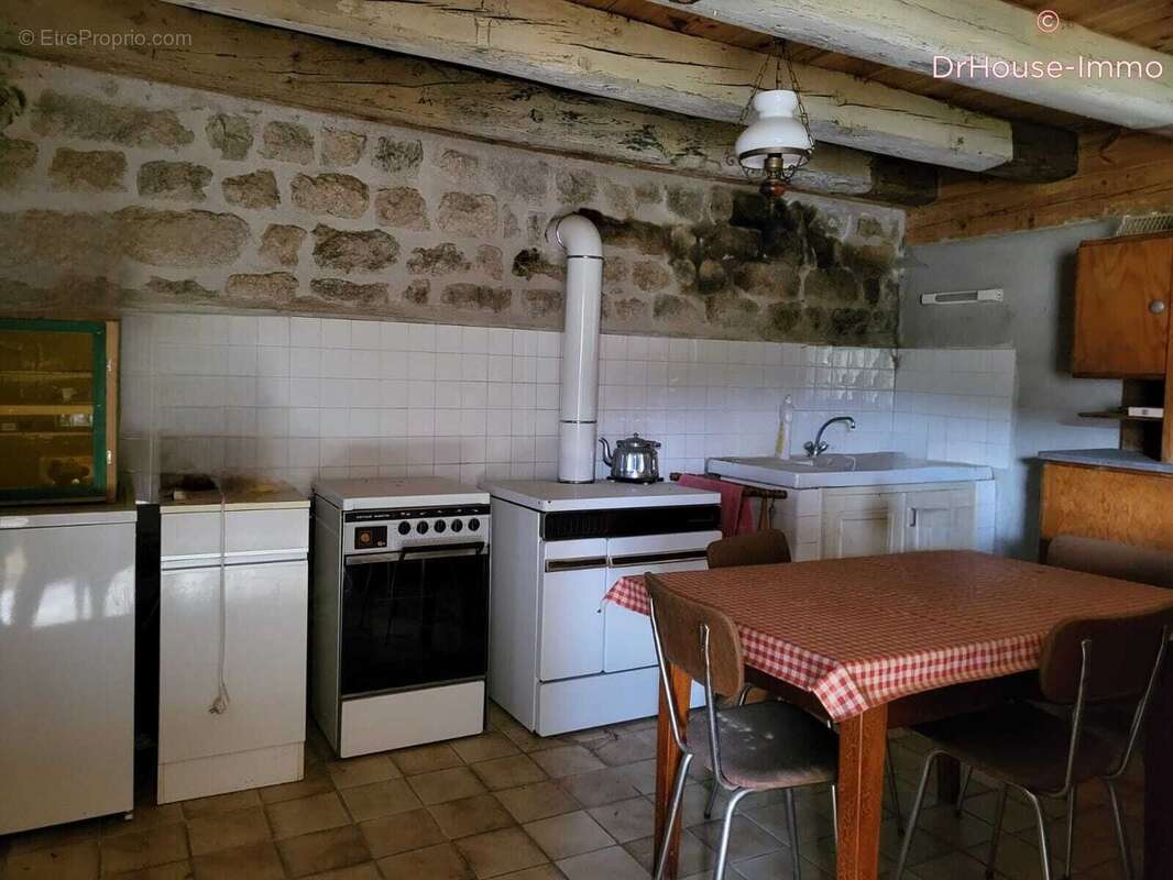 Maison à CROISANCES