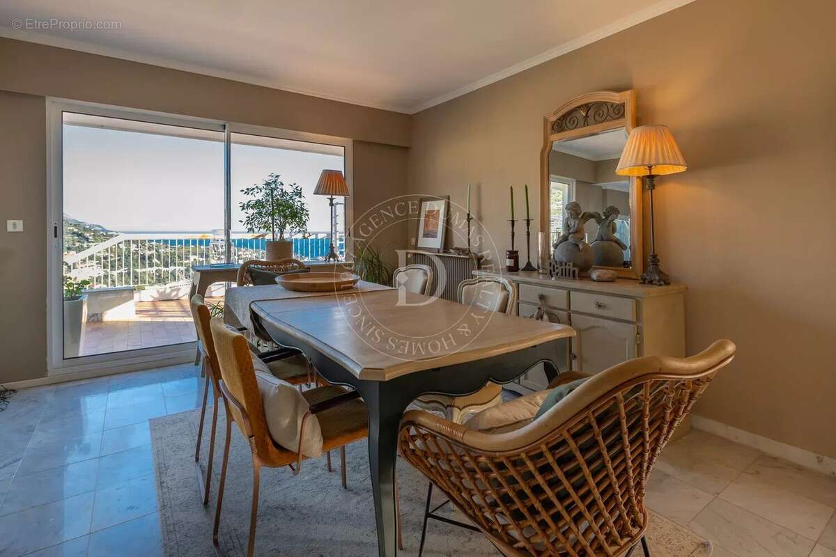 Appartement à VILLEFRANCHE-SUR-MER