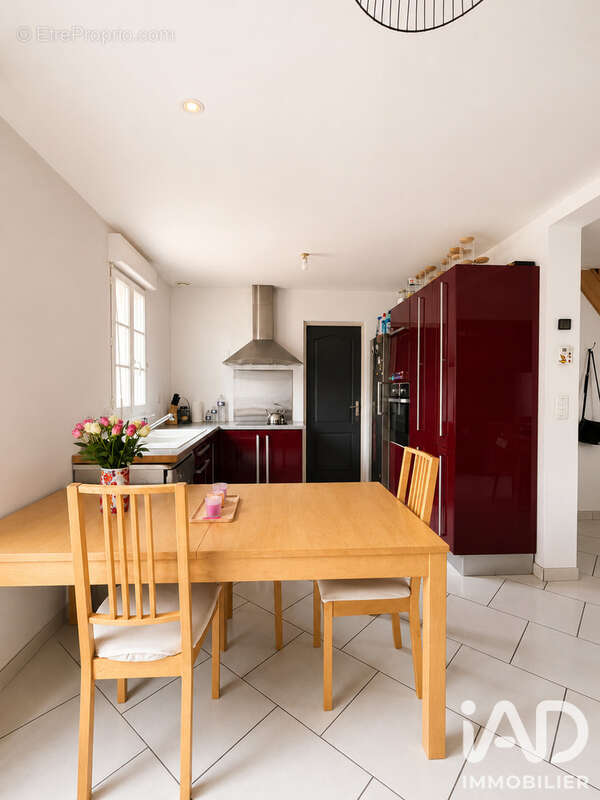 Maison 112 m² à Sainte-Genevieve  - photo 4