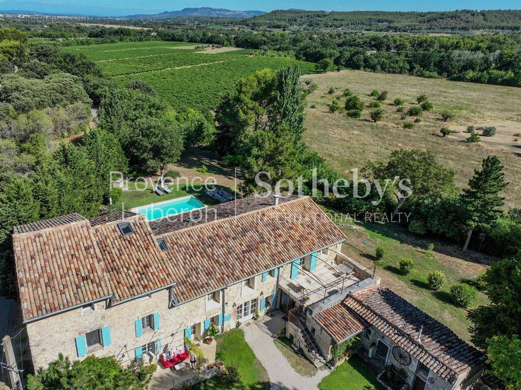 Maison à PERNES-LES-FONTAINES