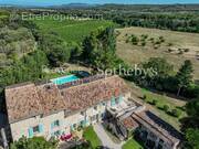 Maison à PERNES-LES-FONTAINES