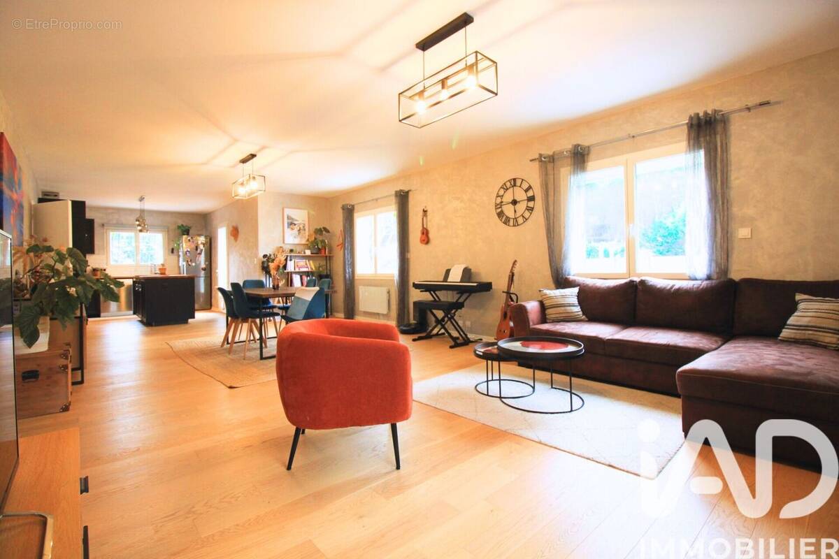 Photo 1 - Appartement à AUBAGNE