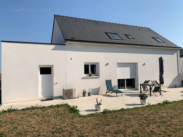 Maison à SAINT-GONNERY