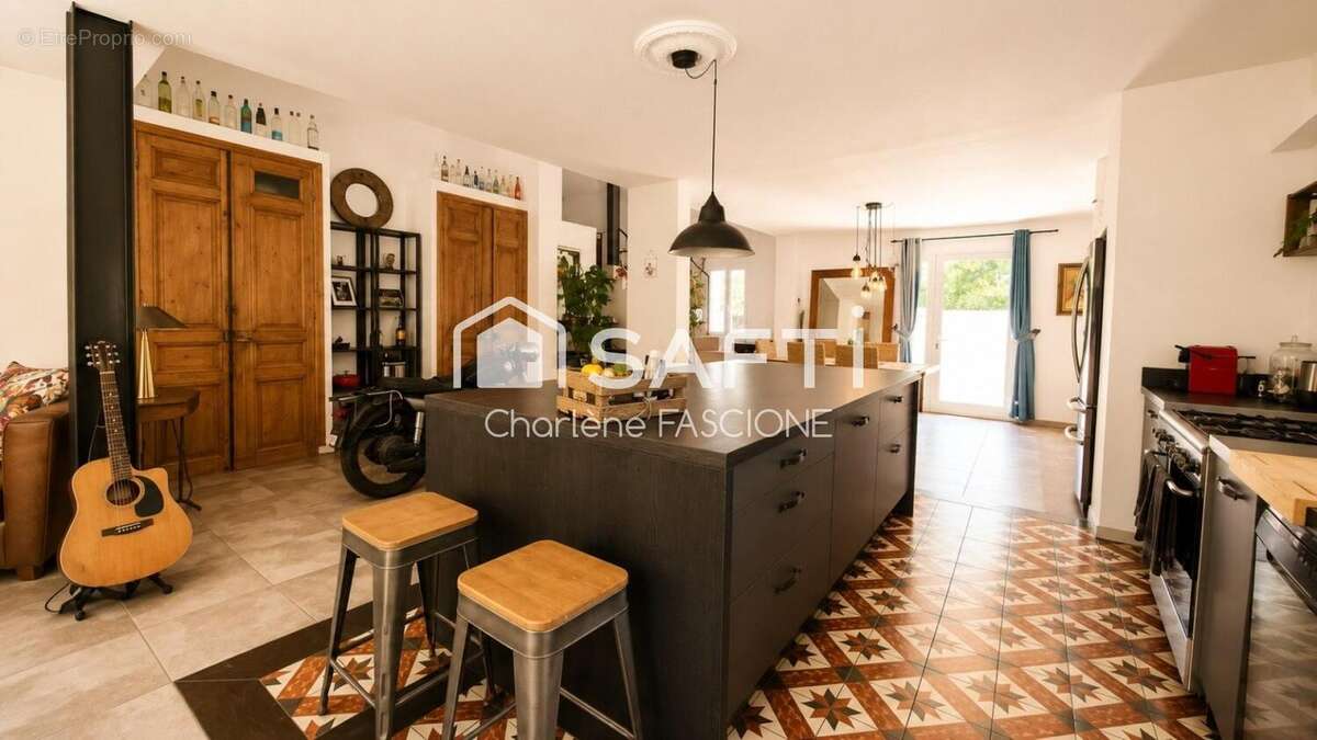 Photo 4 - Maison à PUGET-SUR-ARGENS