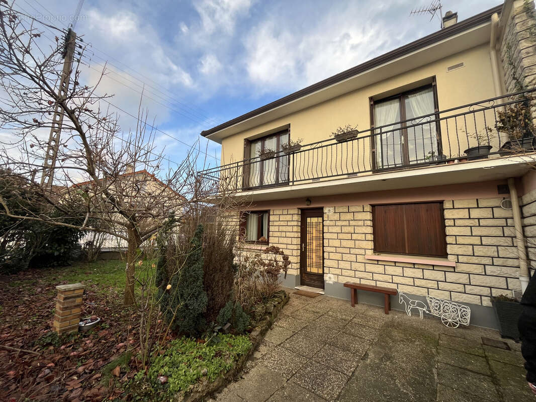 Grande Maison Familiale avec revenu locatif ! - photo 2