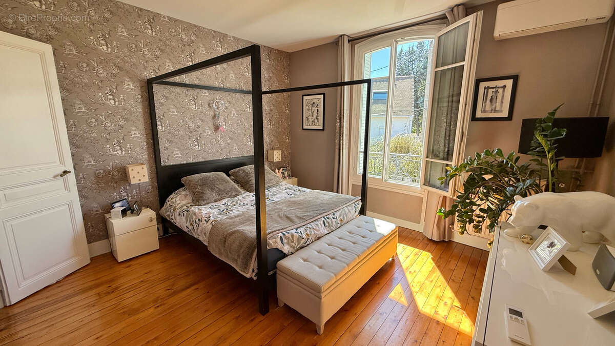 Maison à ENGHIEN-LES-BAINS