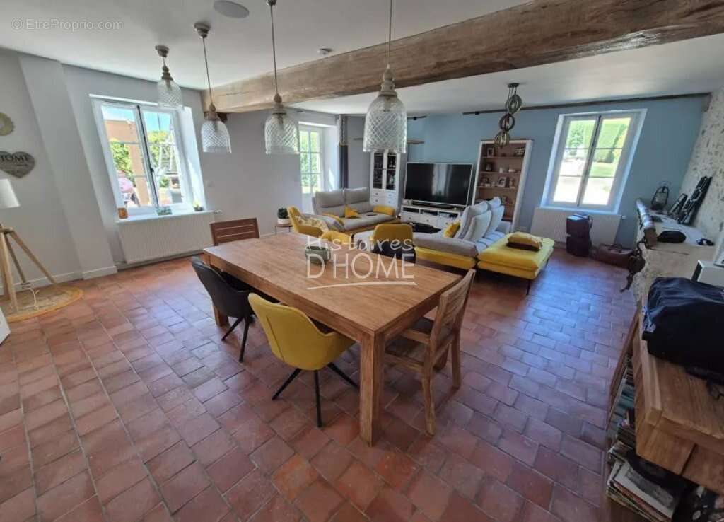 Maison à BANNOST-VILLEGAGNON