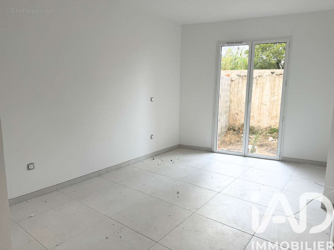 Photo 8 - Appartement à VALERGUES