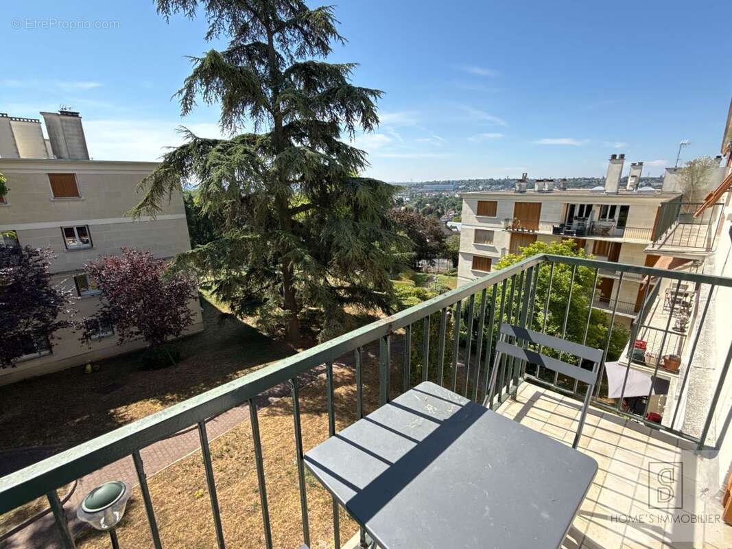 Appartement à LE RAINCY