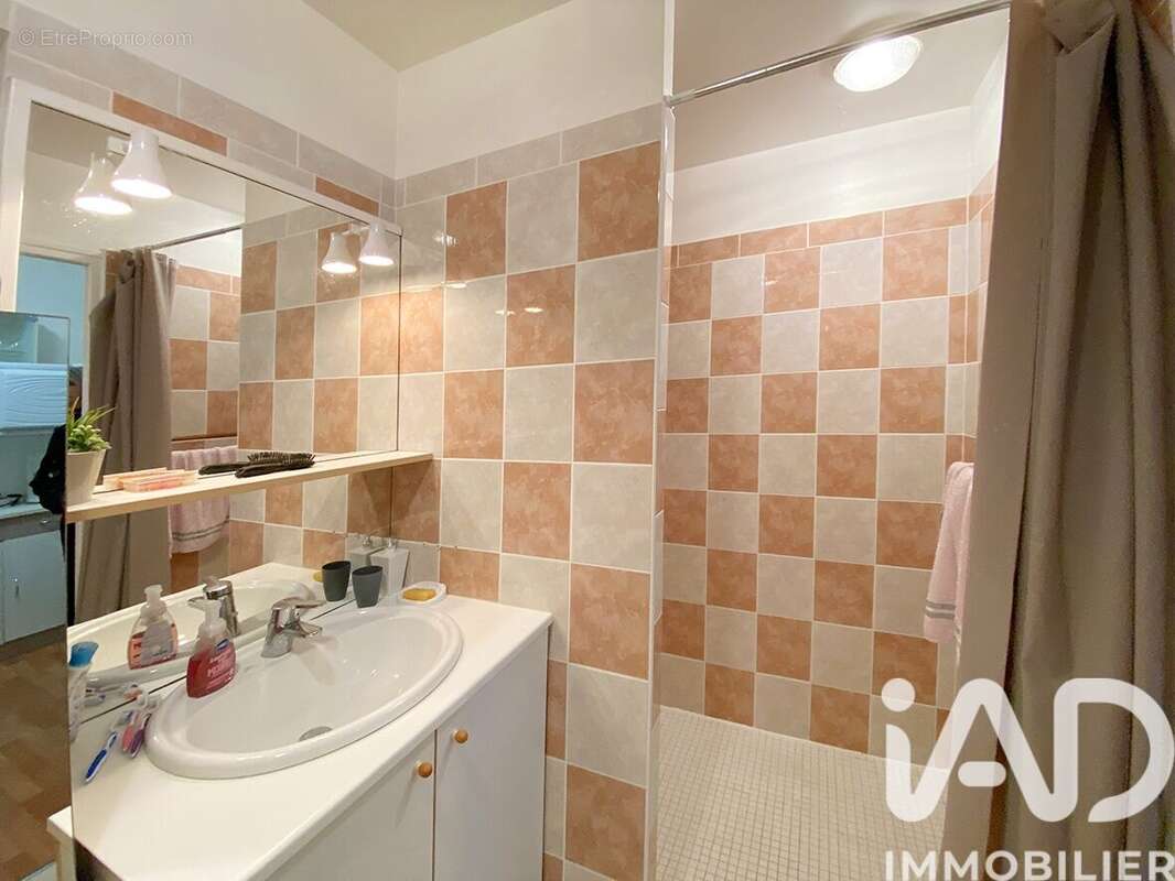 Photo 5 - Maison à VILLENEUVE-LES-GENETS