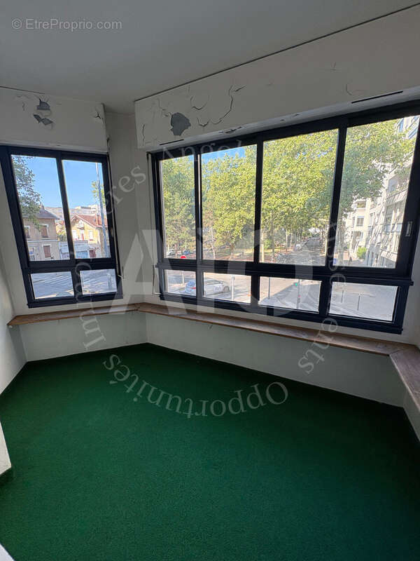 Appartement T3 de 74 m2 lumineux avec jardin d'hiver/véranda Lyon 3 - photo 11