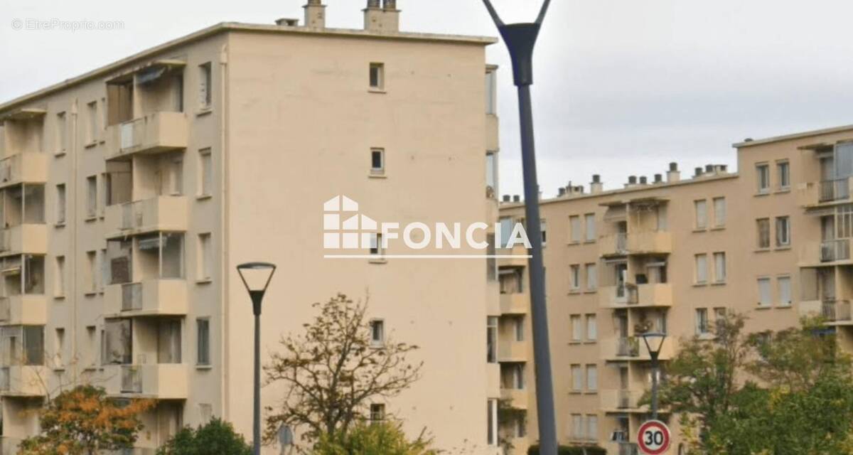 Appartement à MARSEILLE-10E